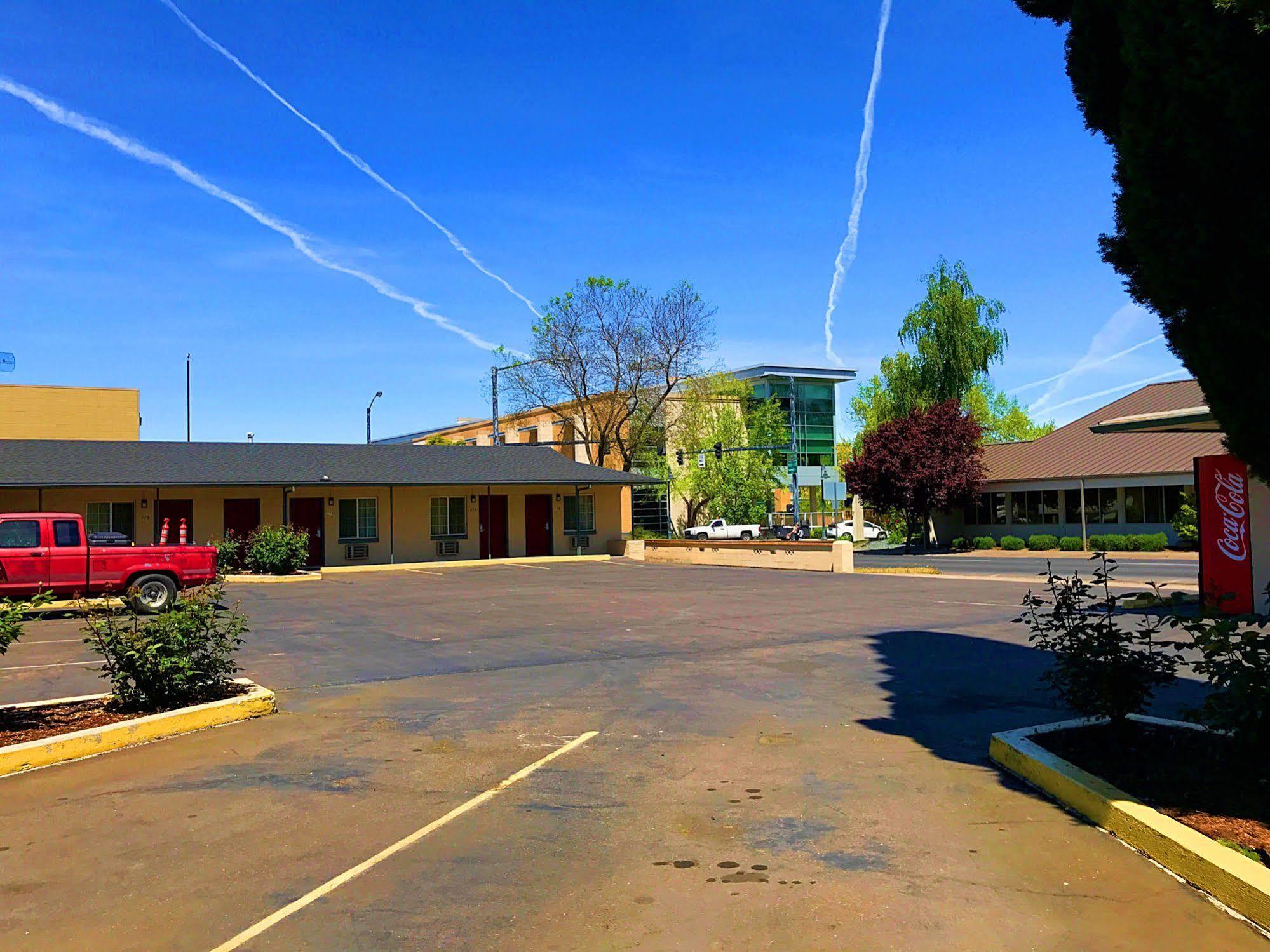 מדפורד City Center Motel מראה חיצוני תמונה